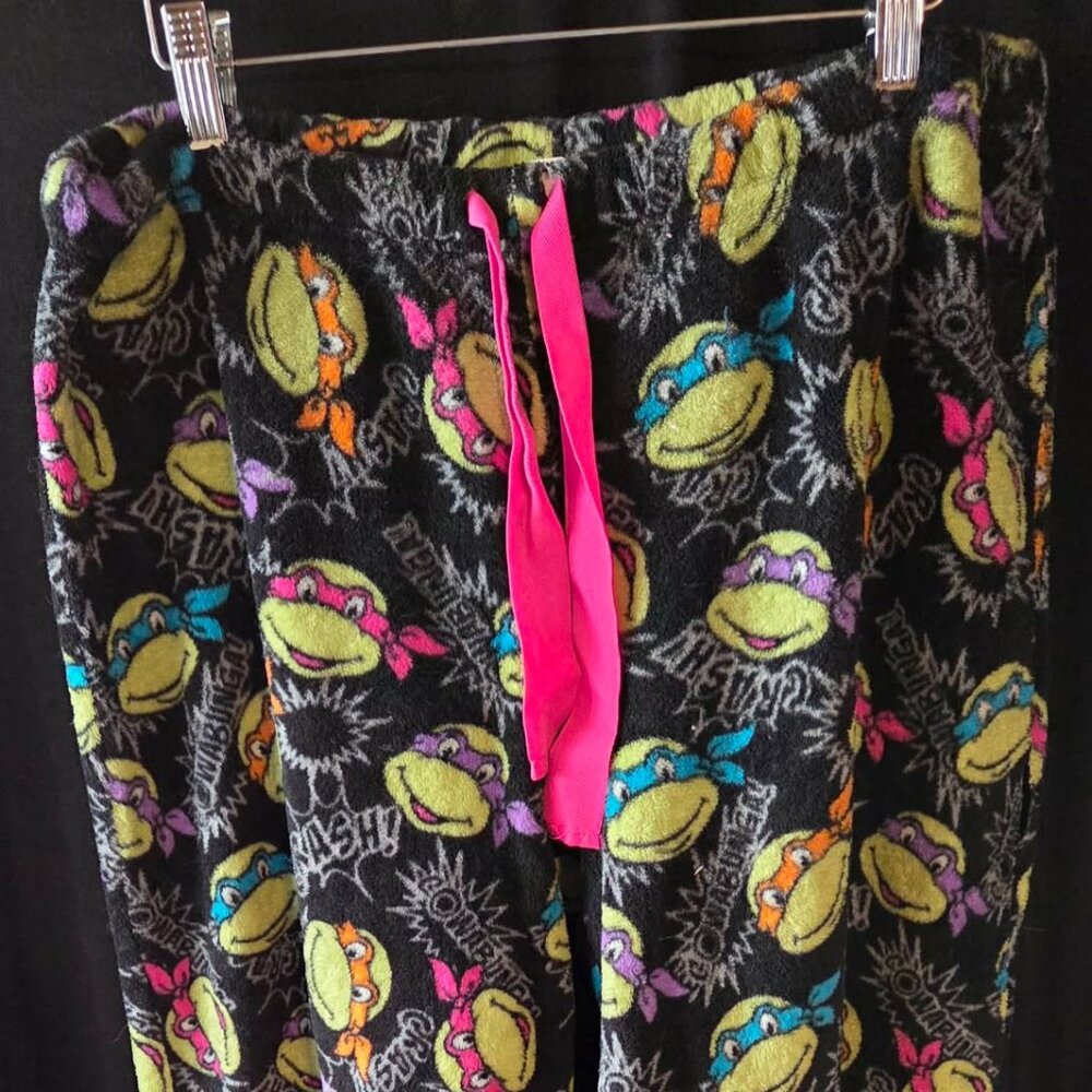 Nickelodeon Women's Black Teenage Mutant Ninja Turtles Fuzzy Pajama Pants XL